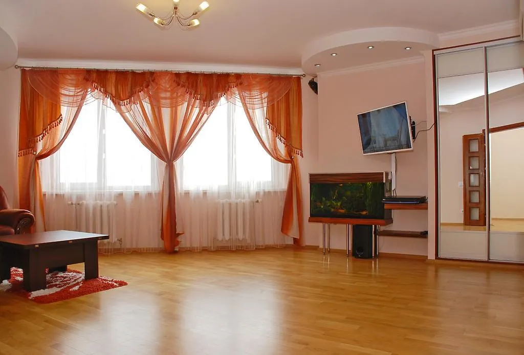 Kiev Pozniaky Apartment