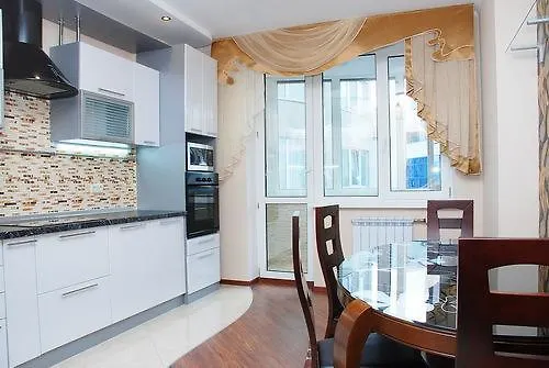 Kiev Pozniaky Apartment