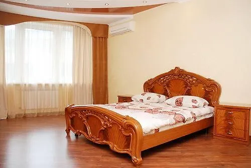 Kiev Pozniaky Apartment